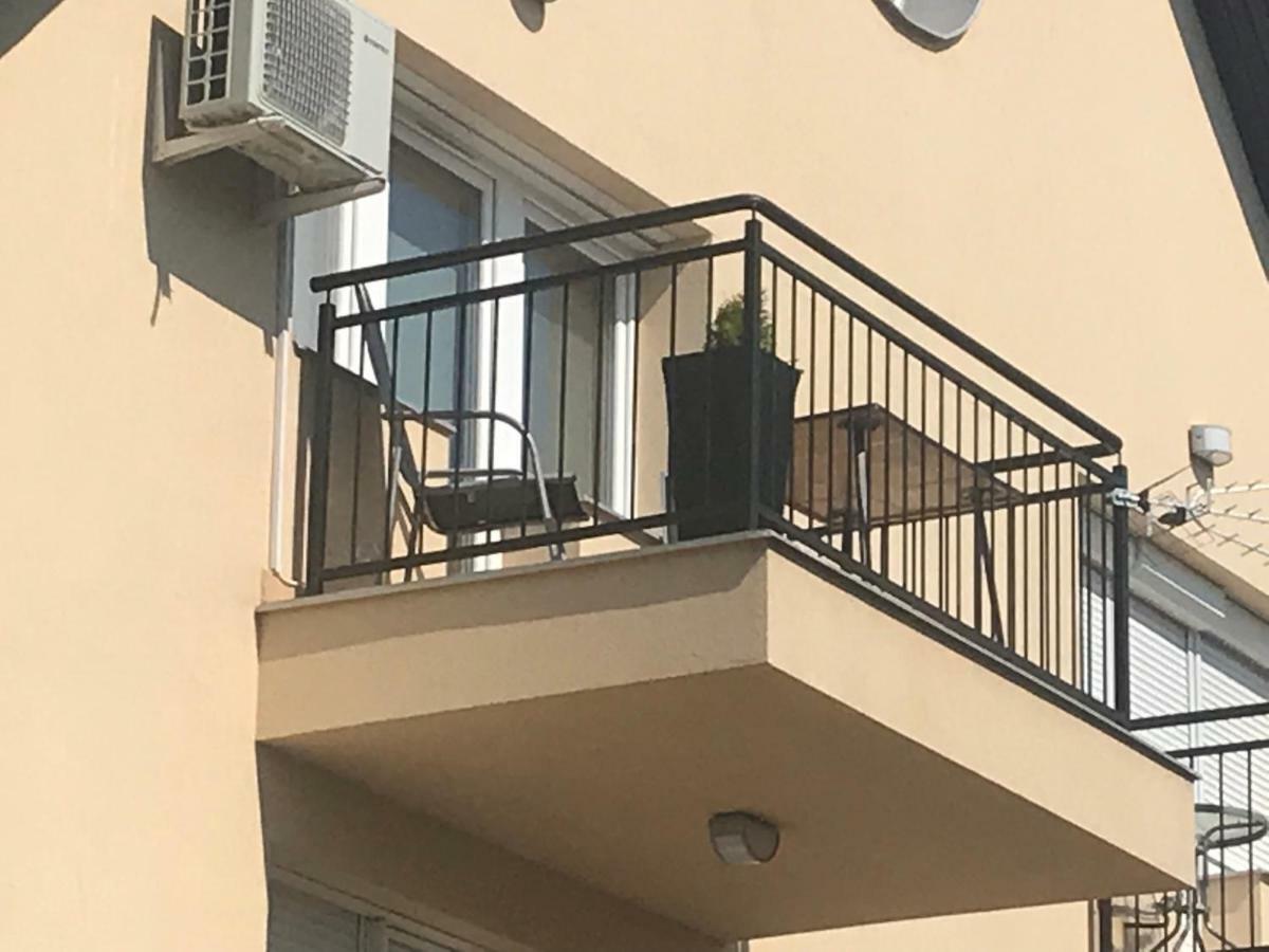 Tommy Apartman 2.0 Hajduszoboszlo Luaran gambar